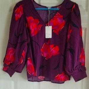 Nwt "A new day" top M